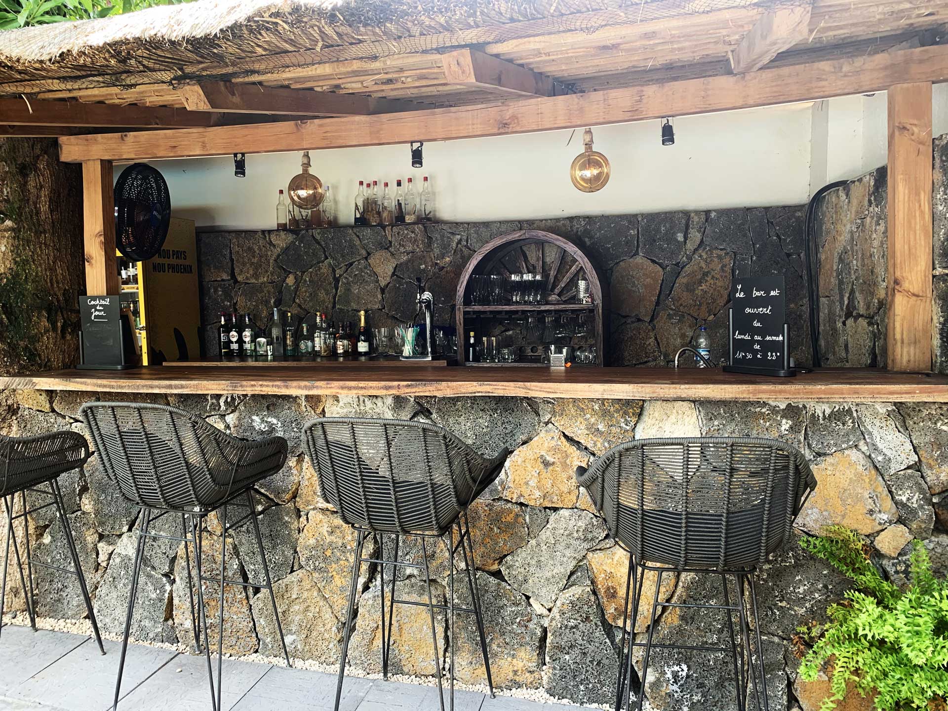 bar de l'hôtel sous le badamier ile Maurice