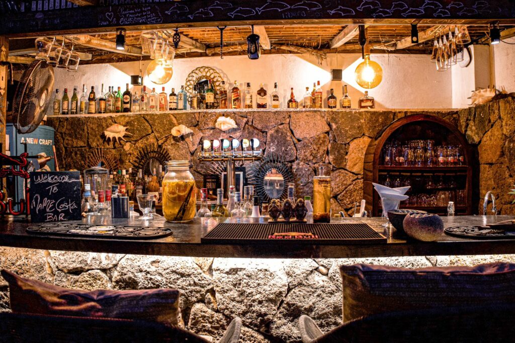 bar